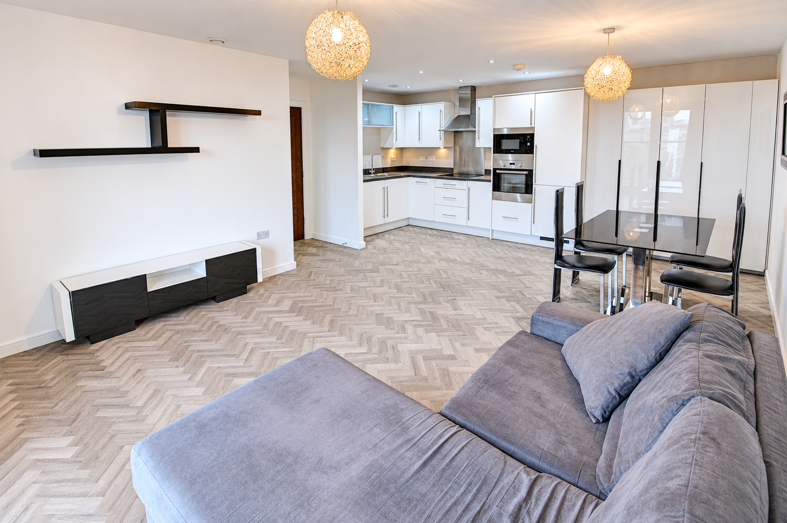 Flat Brinkburn Court in Newcastle upon Tyne