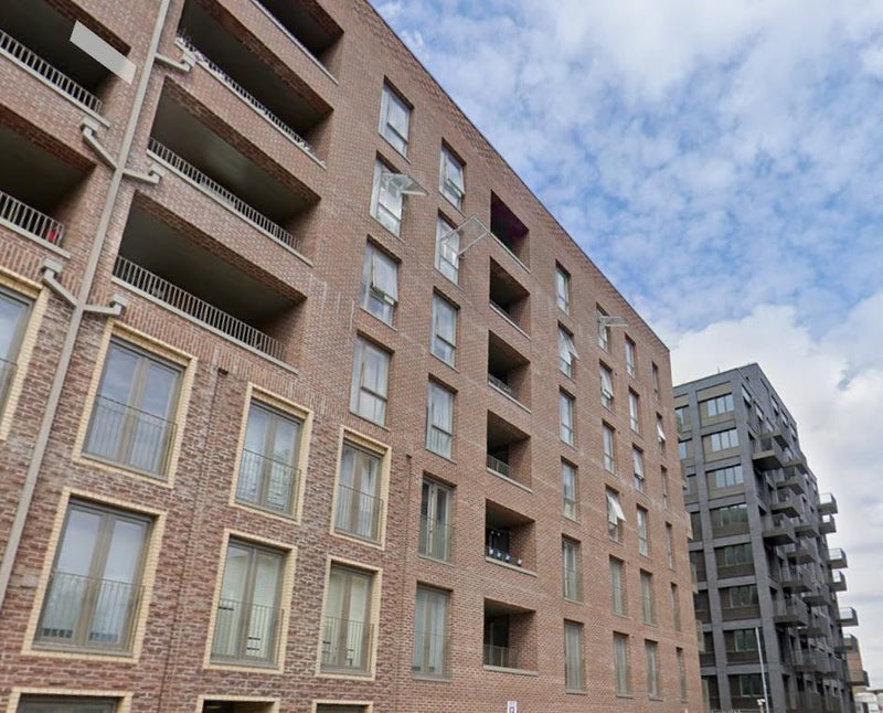 Room Monarch Square in Greater London