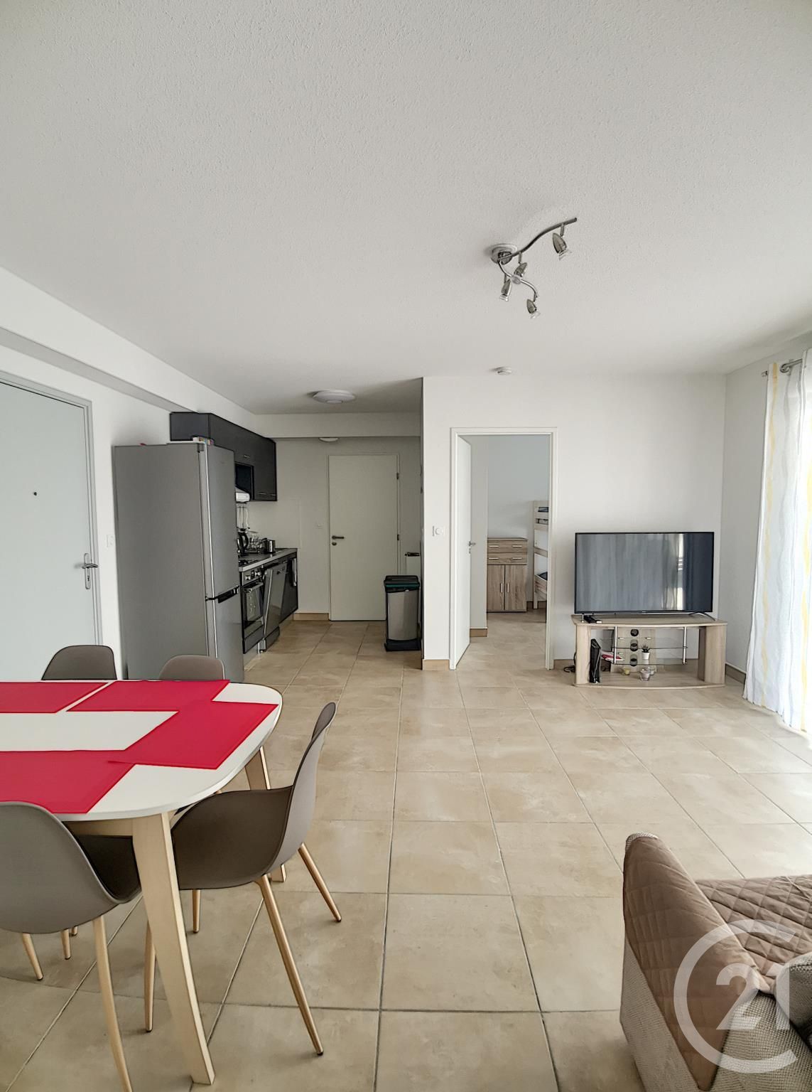 Flat Route Nationale in Argelès-sur-Mer