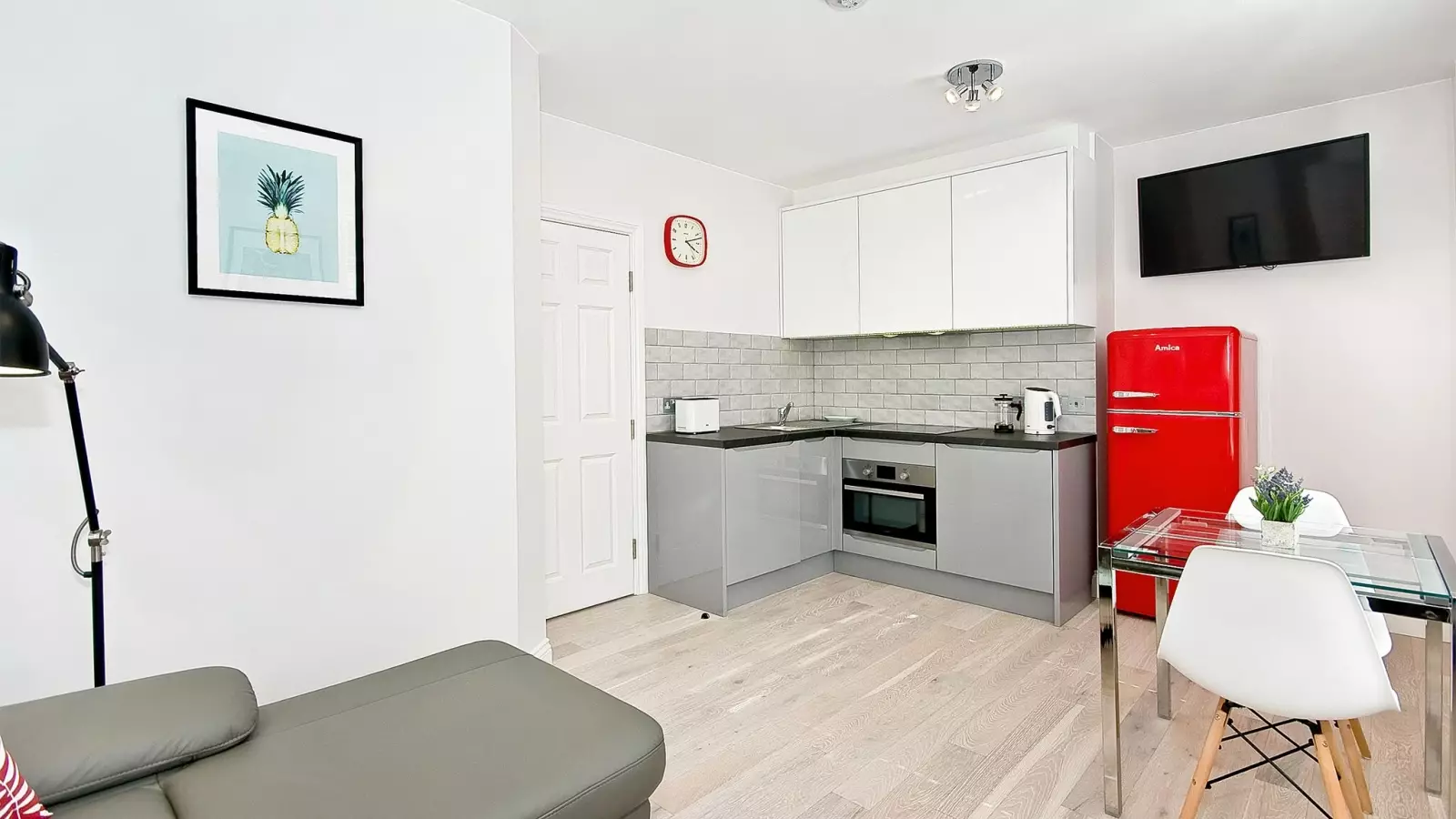 Flat James Court in City of Westminster