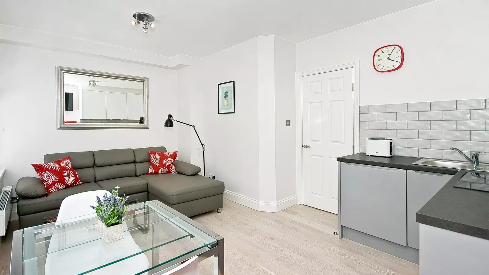 Flat James Court in City of Westminster