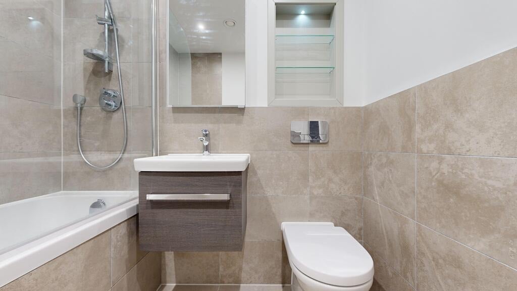Flat Humphry Repton Lane in Greater London