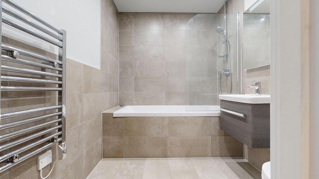 Flat Humphry Repton Lane in Greater London