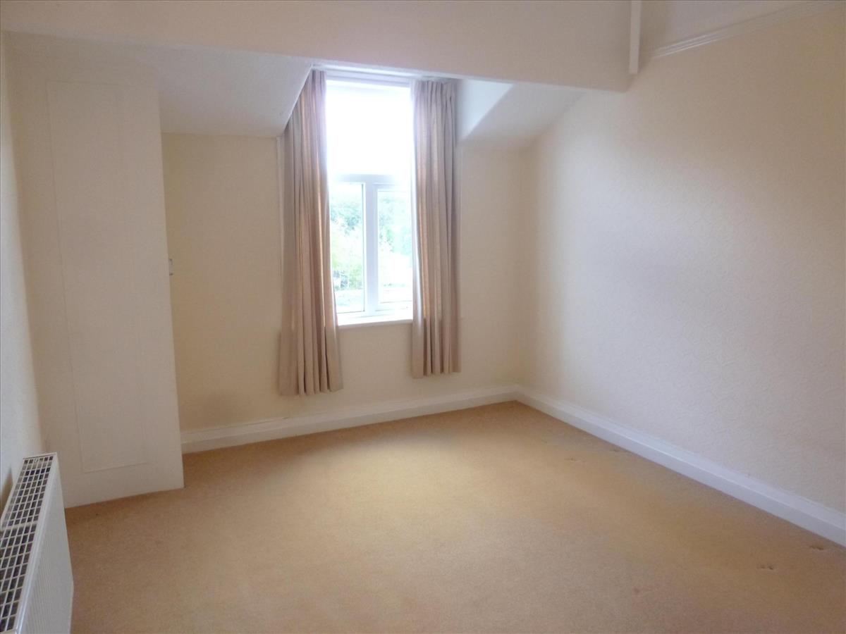 Flat Elm Grove in Morecambe
