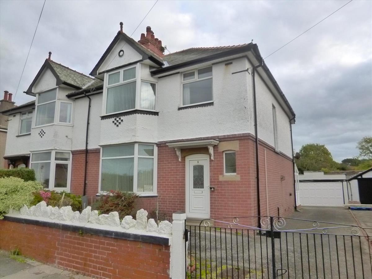 Flat Elm Grove in Morecambe