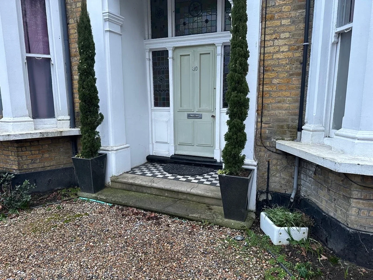 Flat Castlebar Park in Greater London