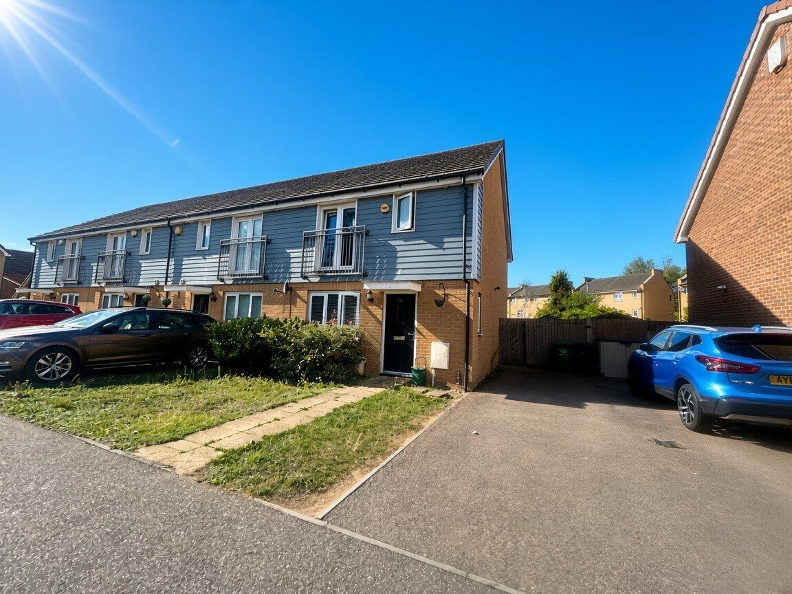 House Blake Avenue in Basildon