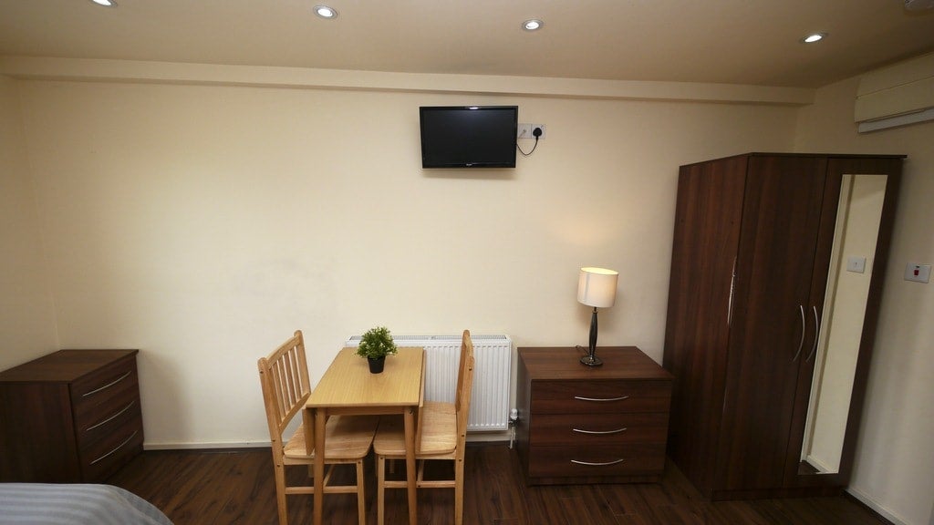 Flat Ashmore Road in City of Westminster