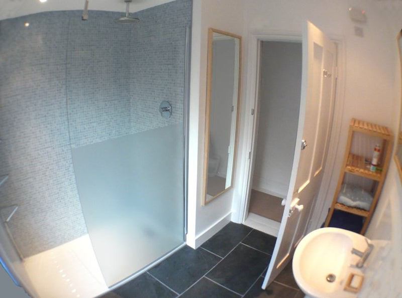 Room Sneinton Dale in Nottingham