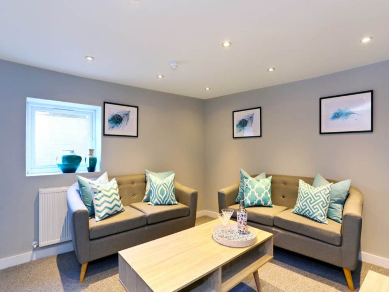 Room Silver Royd Hill in Leeds