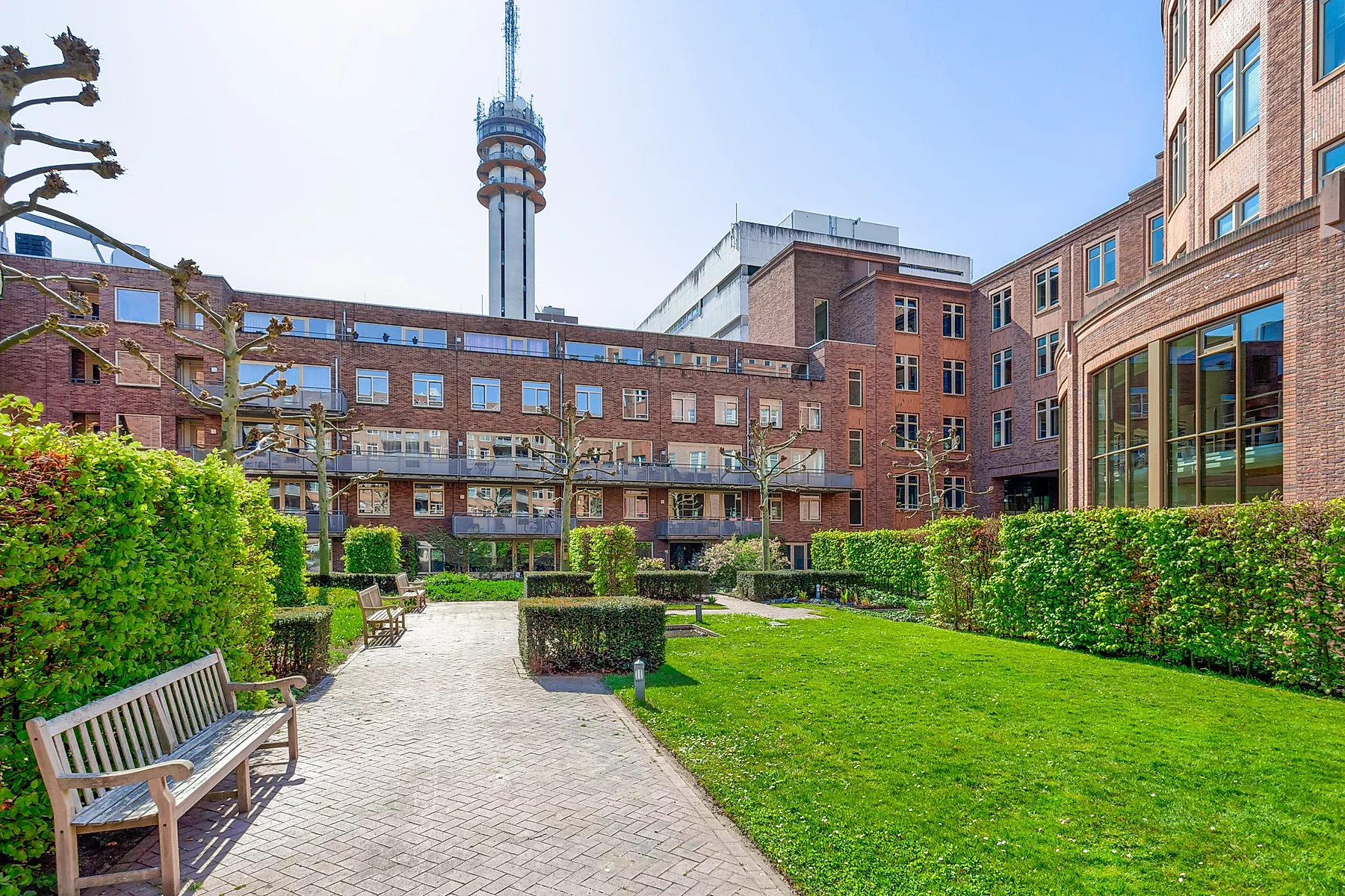 Appartement Juliana van Stolberglaan 7 P in Den Haag