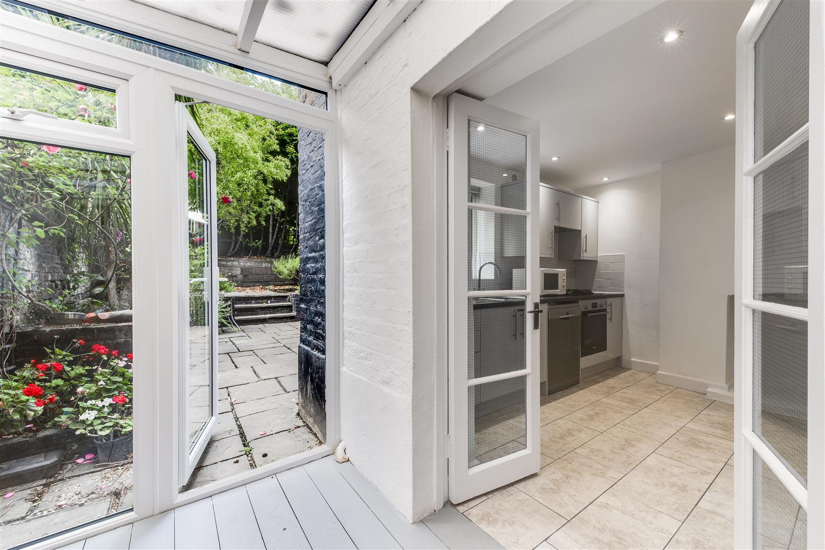 Flat Shirland Road in City of Westminster