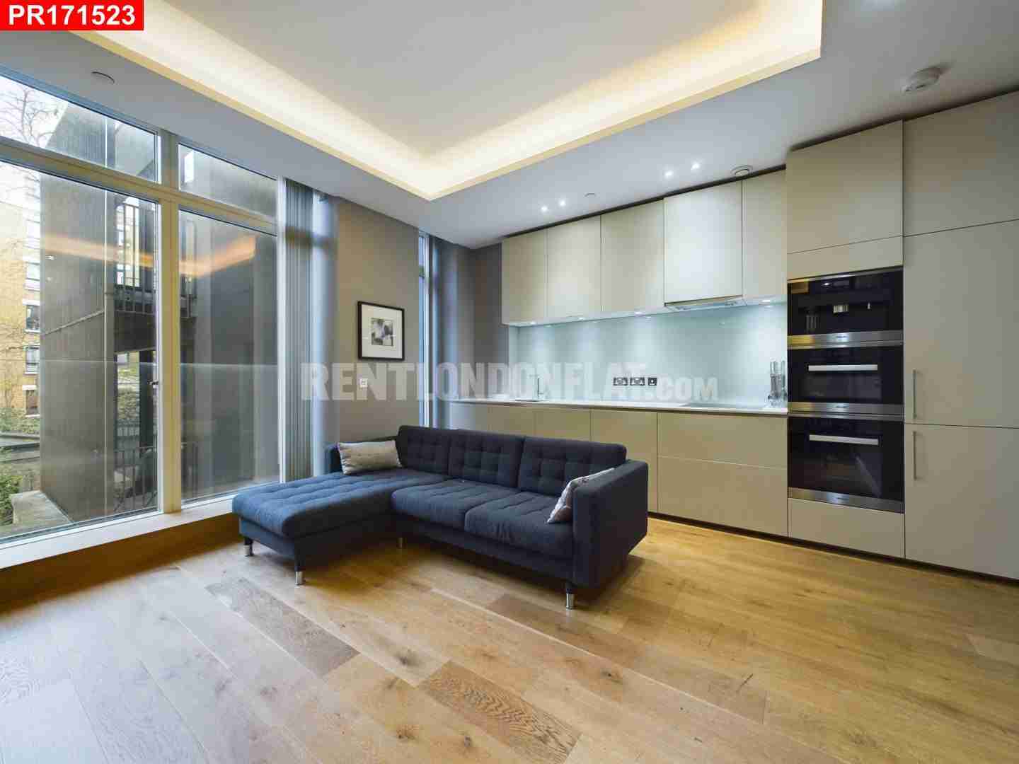 Flat Great Newport Street in City of Westminster