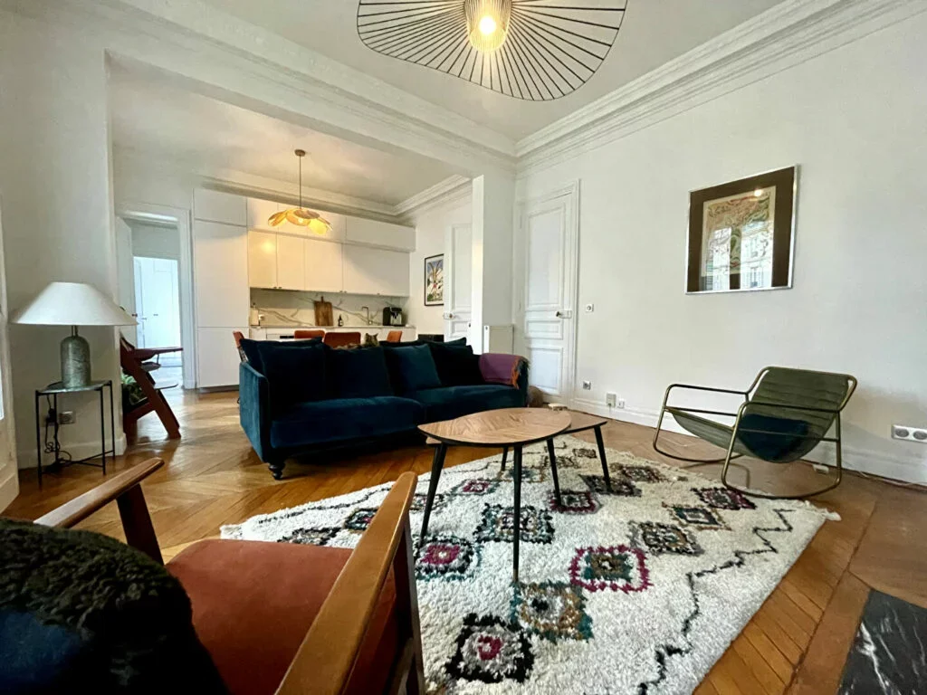 Flat Boulevard Ornano in Paris