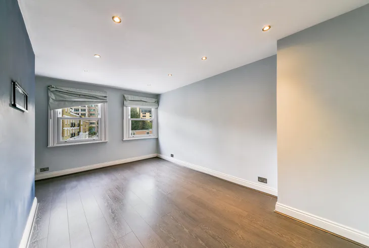 Flat St Mark Street in Greater London