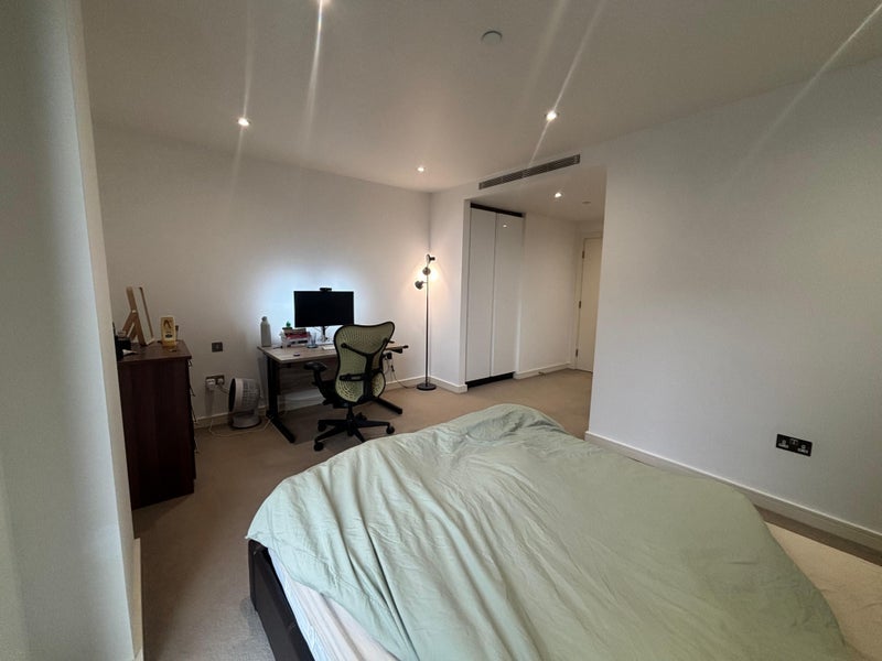 Flat Camley Street in Greater London