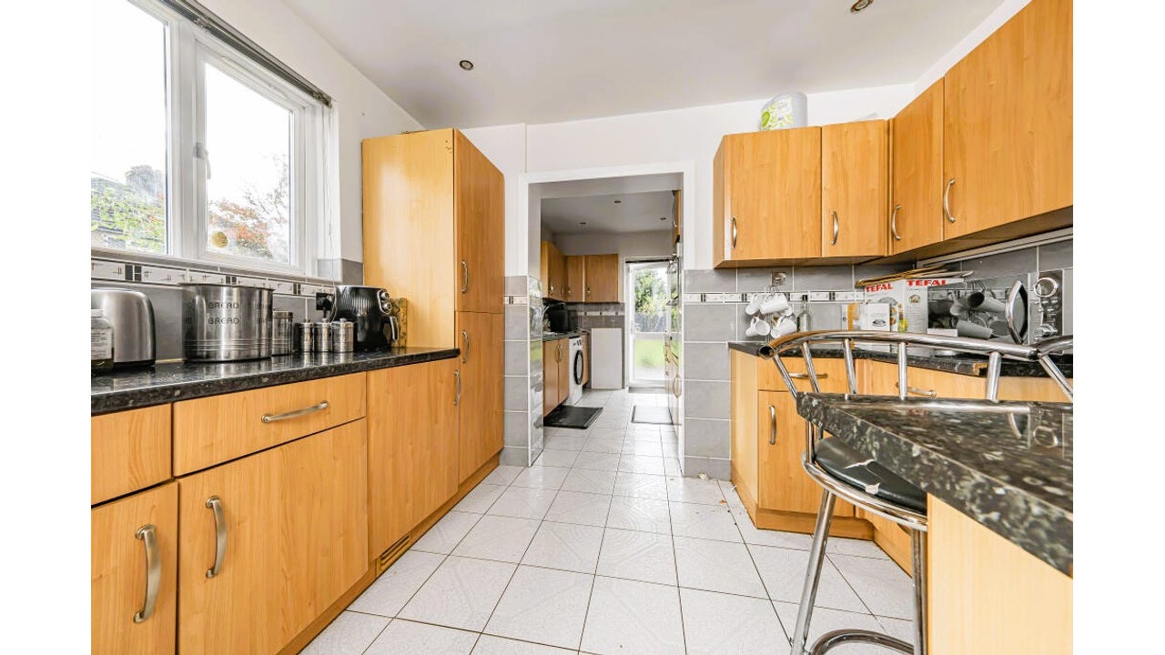 House Downing Drive in Greater London