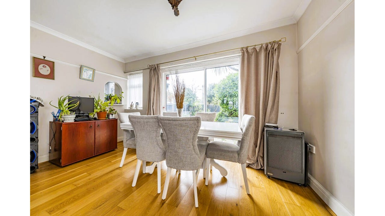 House Downing Drive in Greater London