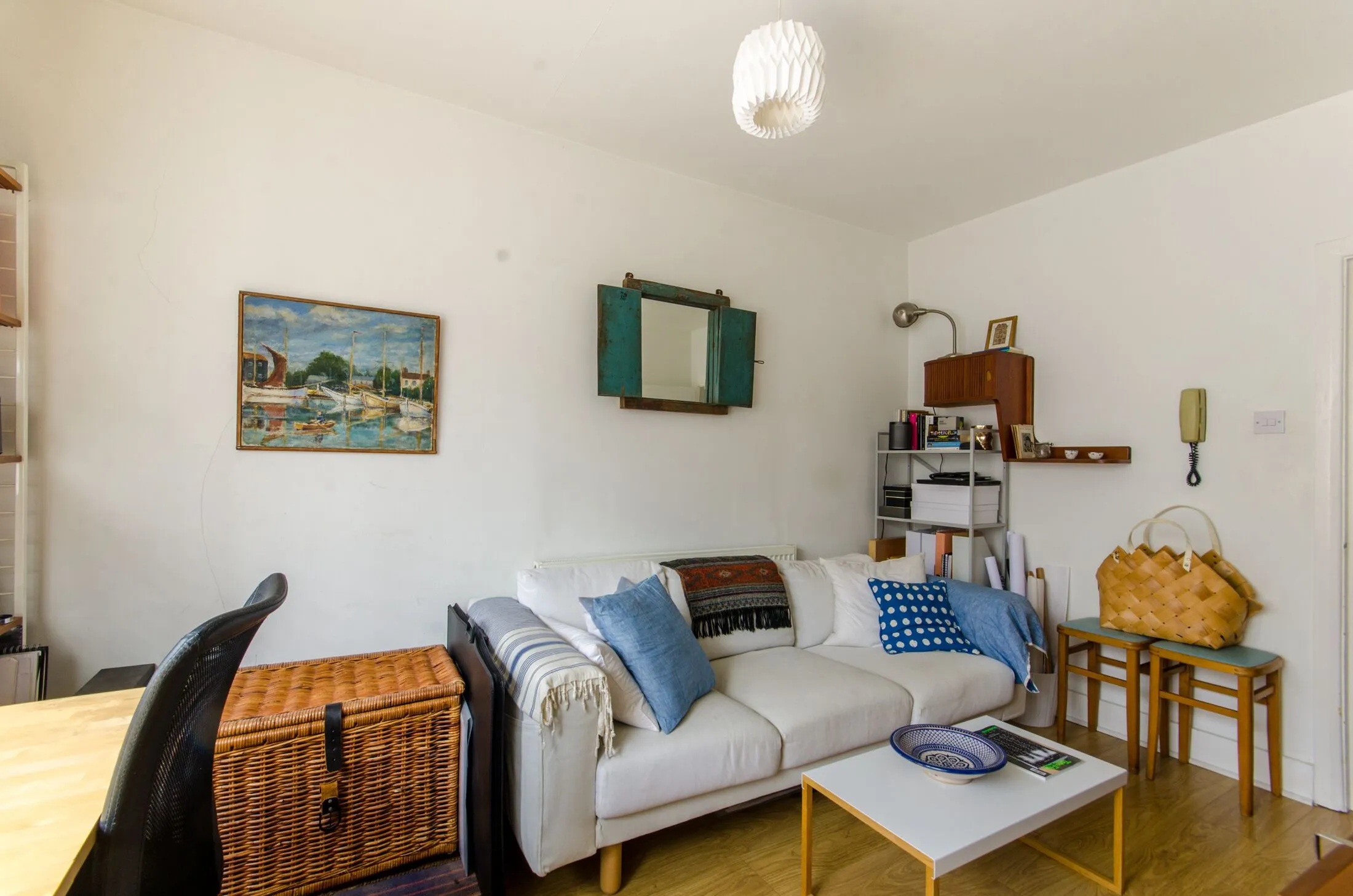 Flat Kingsland High Street in Greater London