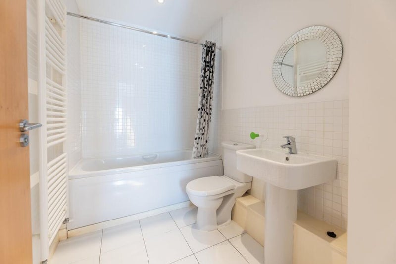 Room Albion Street in Glasgow