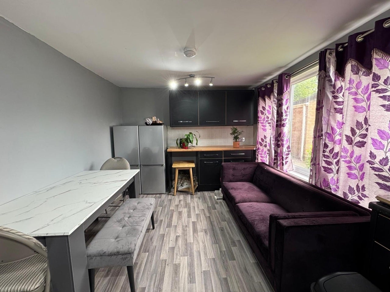 Room Granville Road in Sheffield