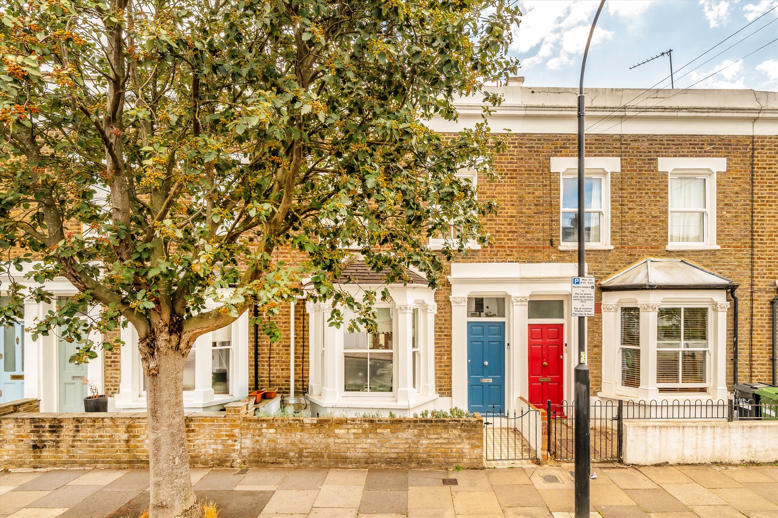 Flat Becklow Road in Greater London