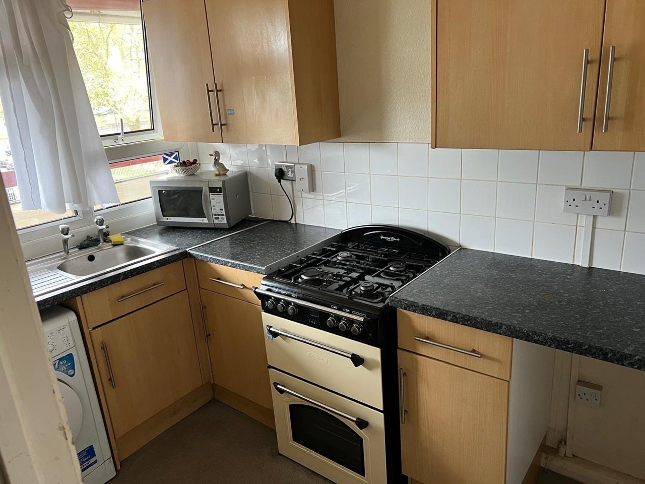 Room Eureka Road in Greater London