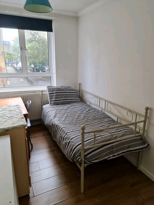 Room Pratt Street in Greater London