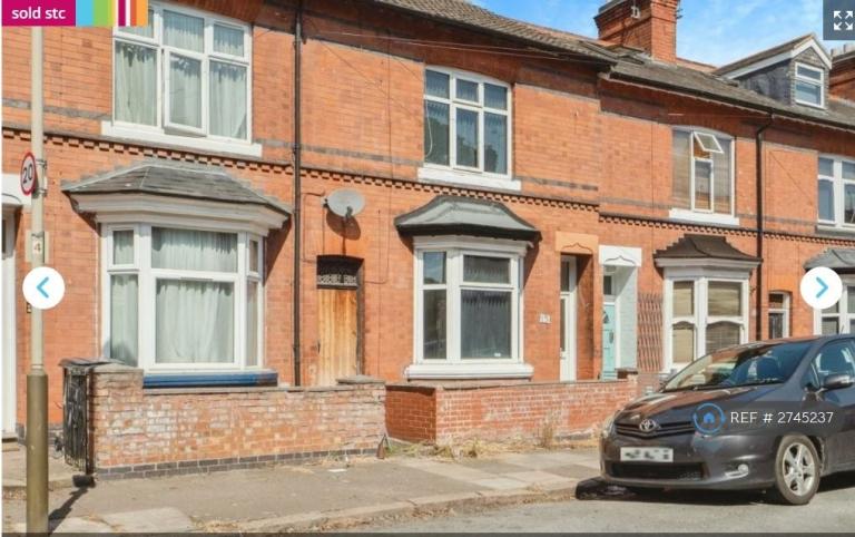 Room Dulverton Road in Leicester