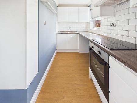 Flat Hartley Gardens in Basingstoke and Deane