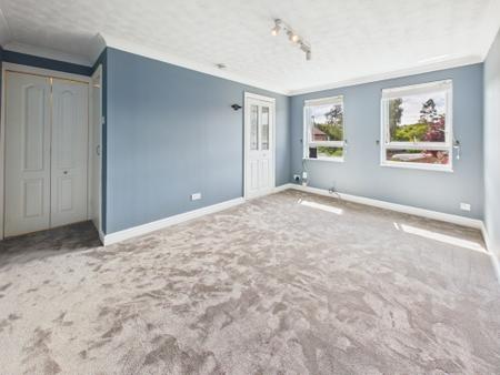 Flat Hartley Gardens in Basingstoke and Deane