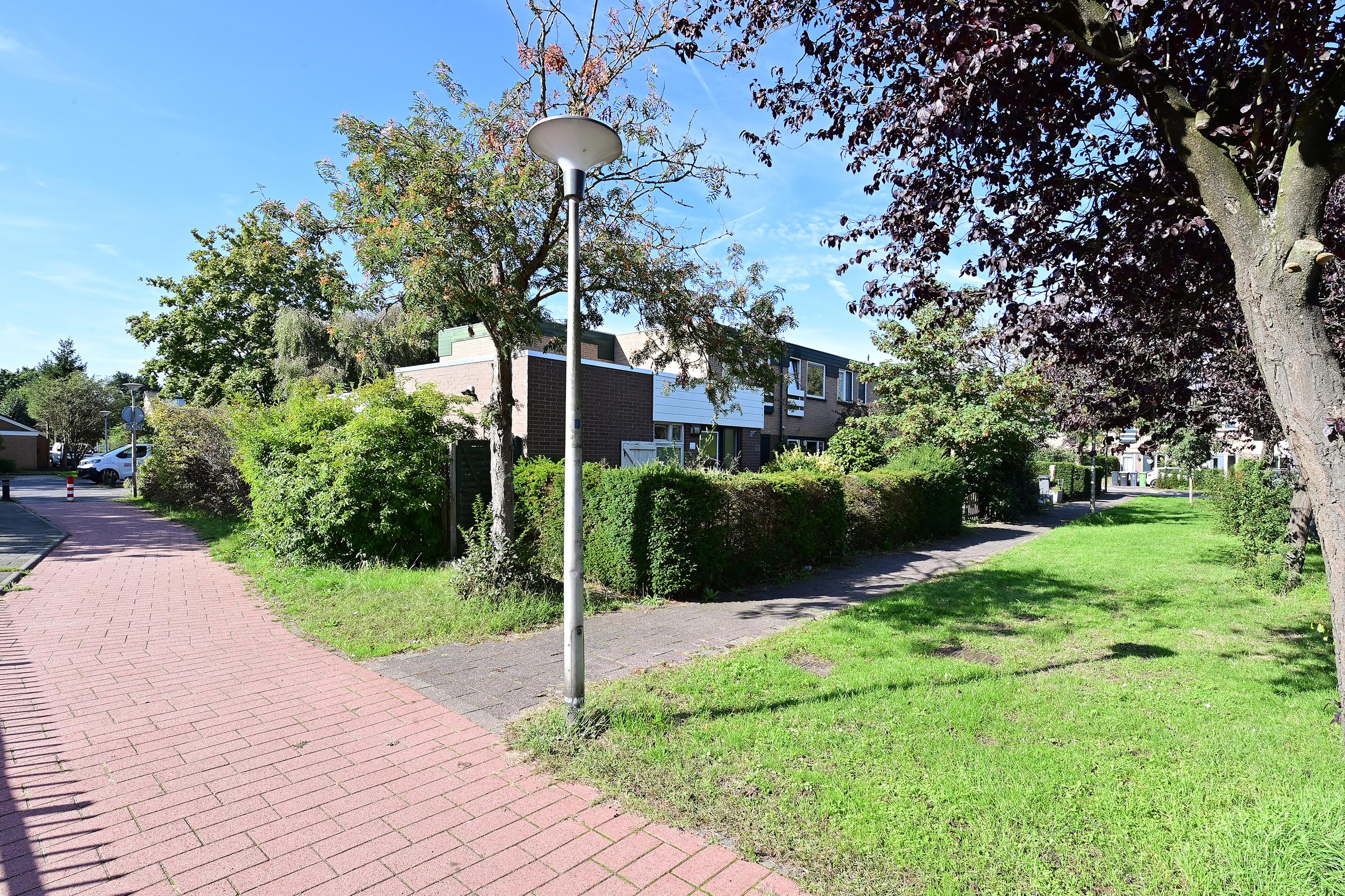 Tussenwoning te koop: Onderwei 18, Huizen