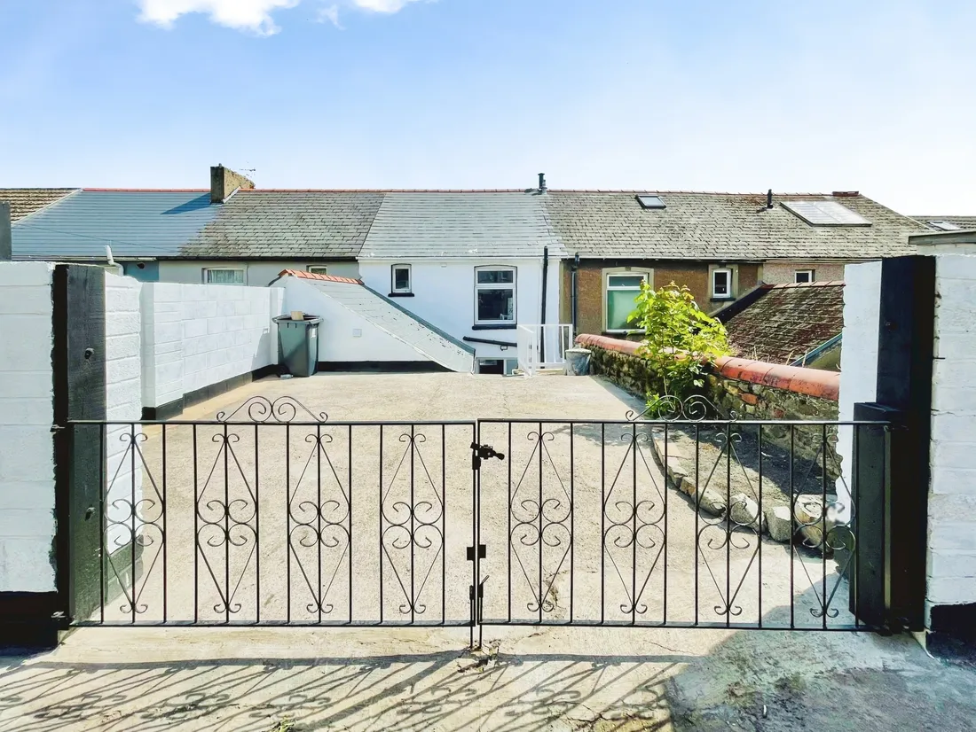House Mount Street in Ebbw Vale