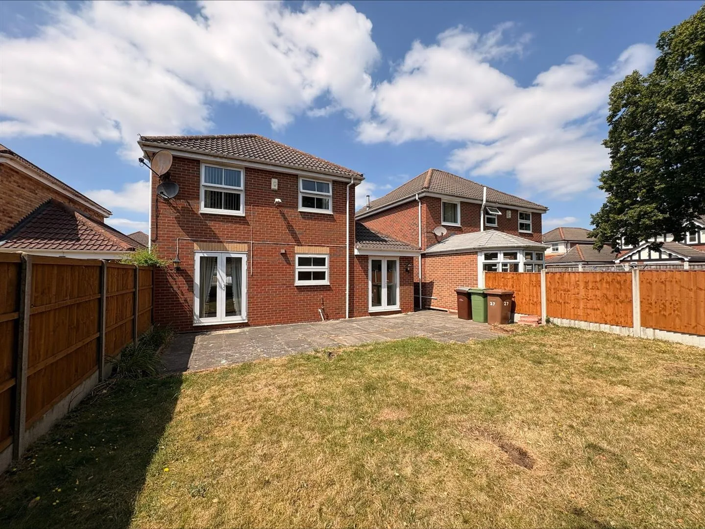 House Blackthorne Drive in Nottingham