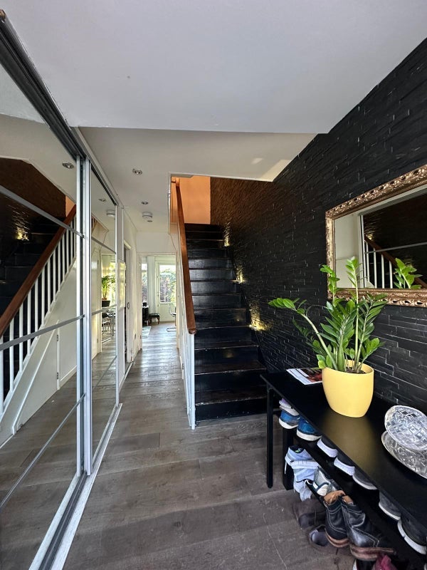 Room Royal Road in Greater London