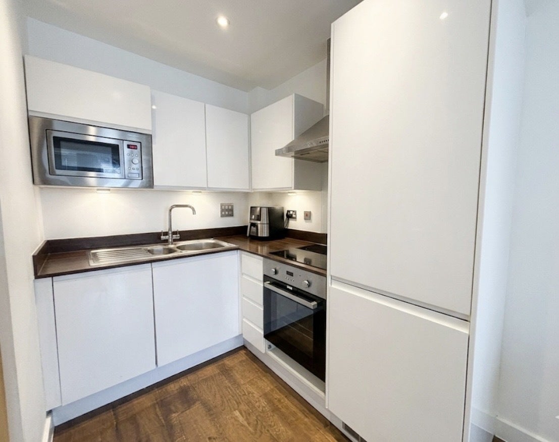 Flat Swanfield Road in Waltham Cross