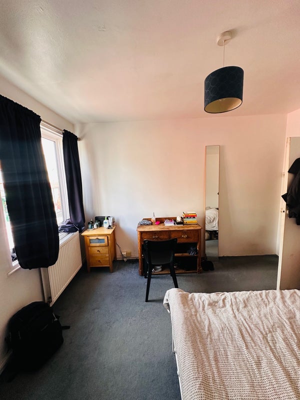 Room Stockwell Green in Greater London