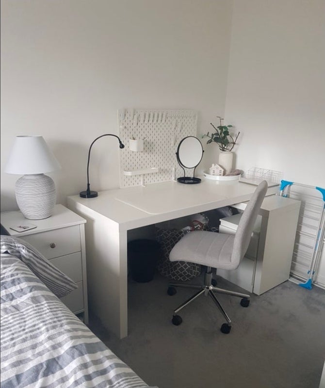 Room Redcroft Road in Newton Village