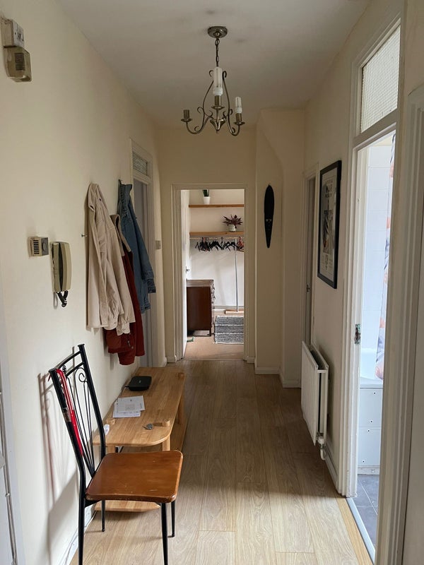 Room Montclare Street in Greater London