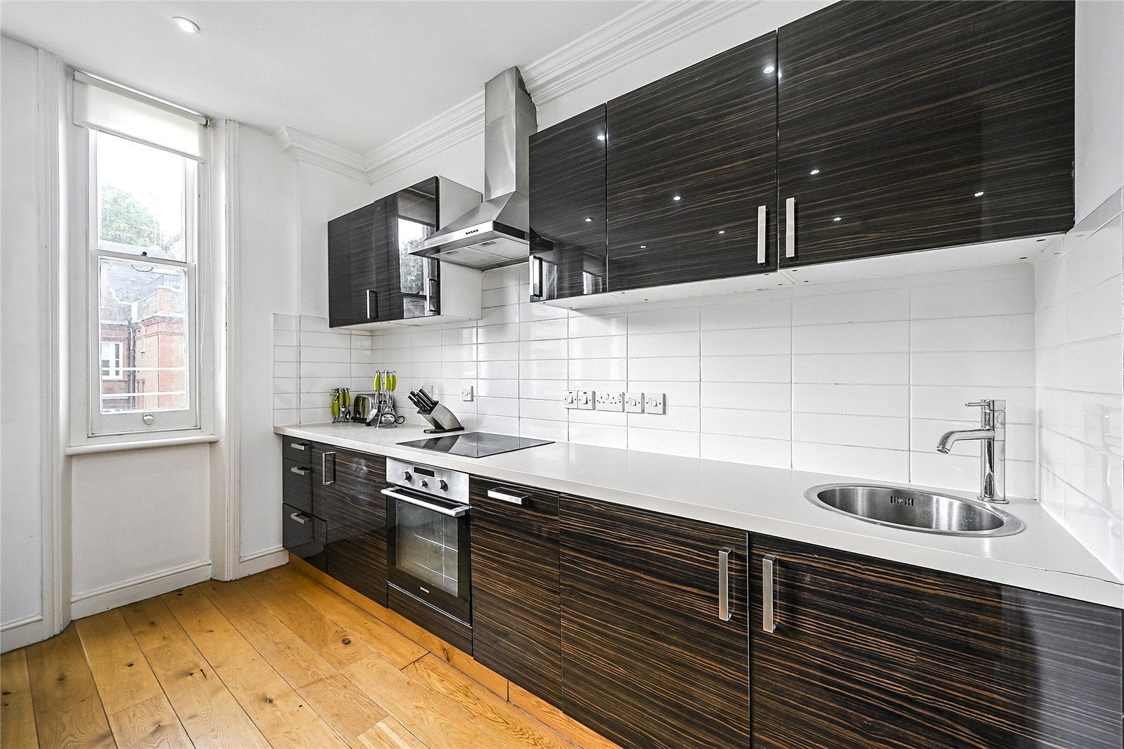 Flat Harrington Gardens in Greater London