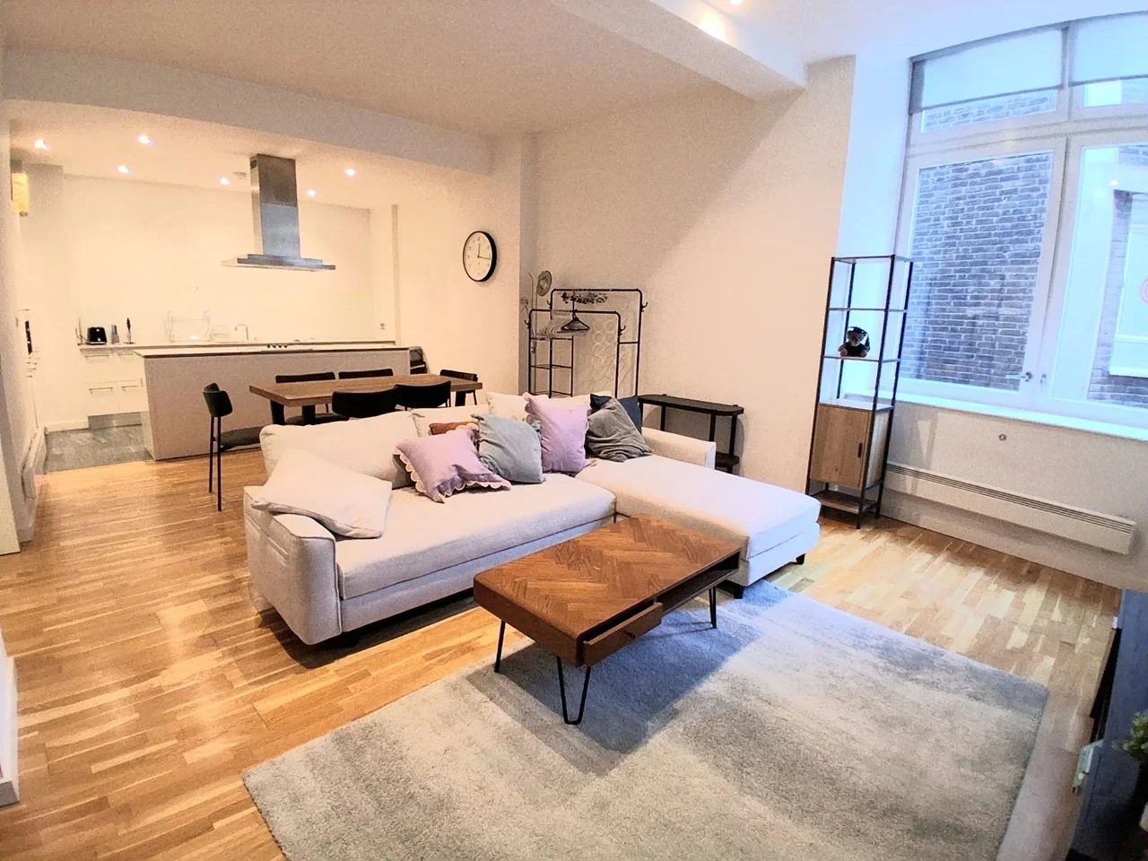Flat Britton Street in Greater London