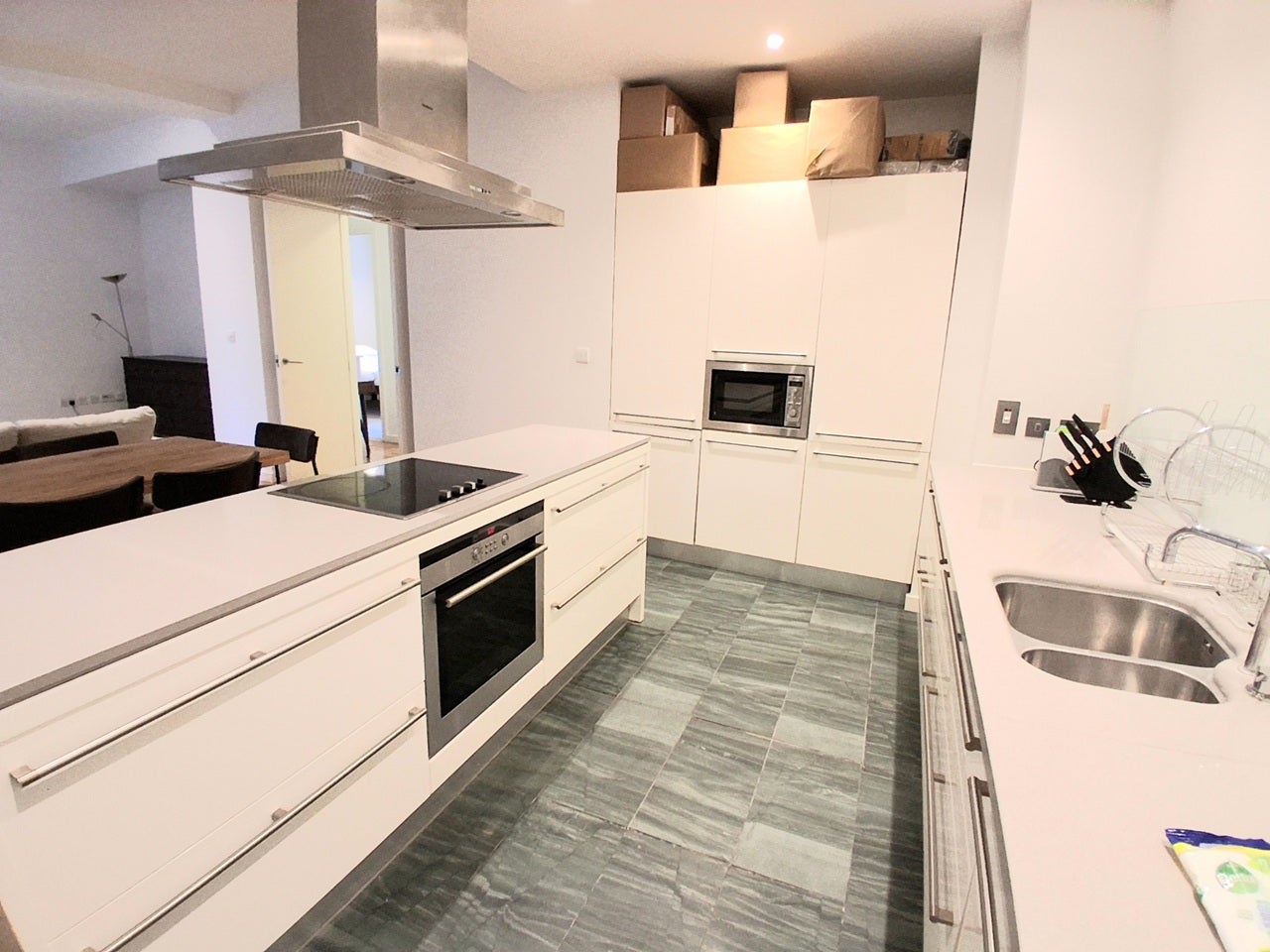Flat Britton Street in Greater London