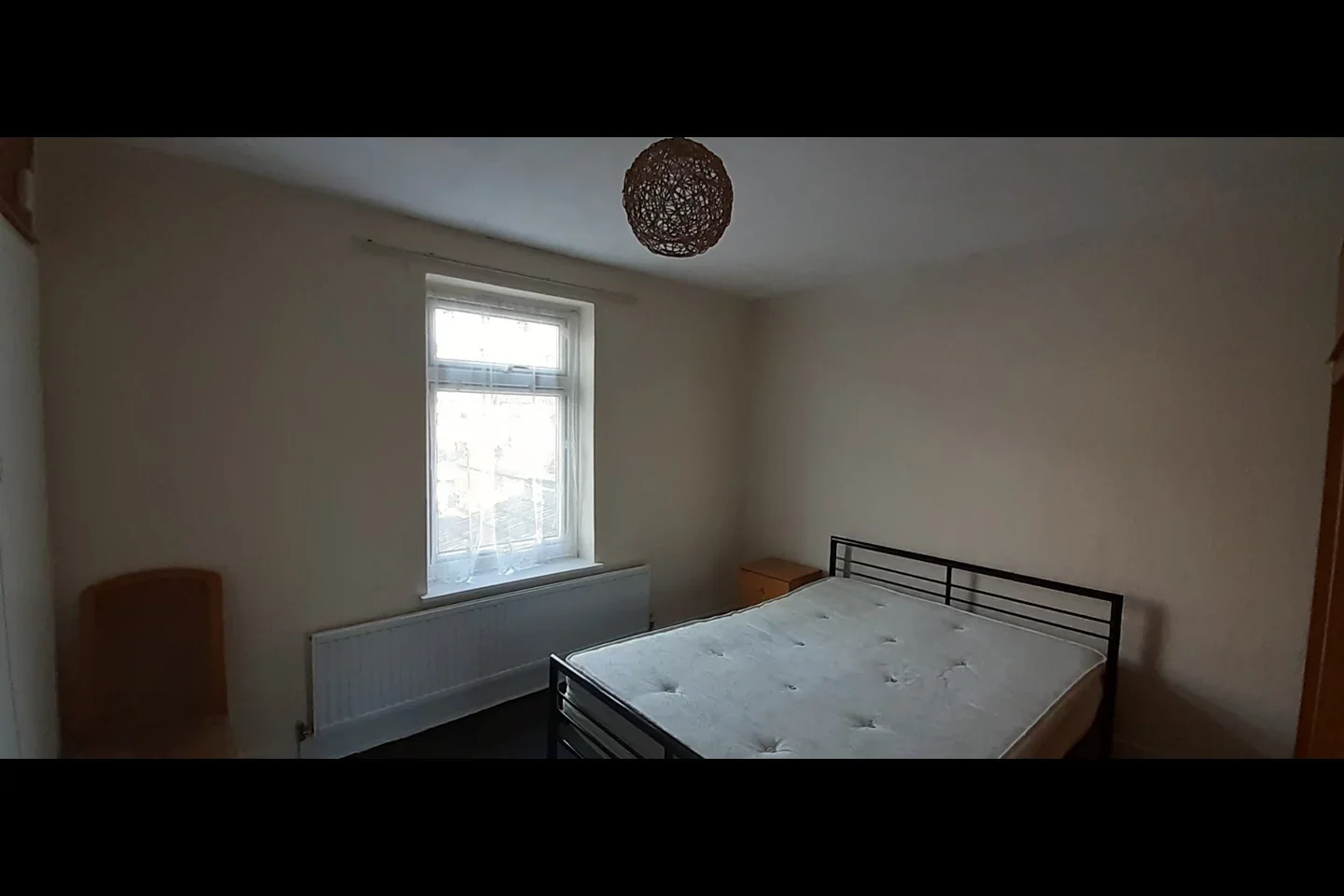 House Chadwin Road in Greater London