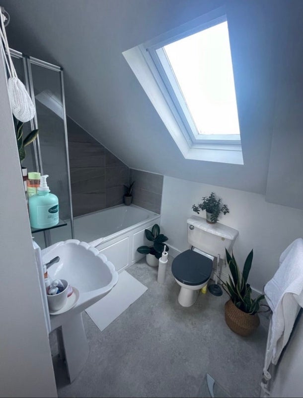 Room Greswell Street in Greater London