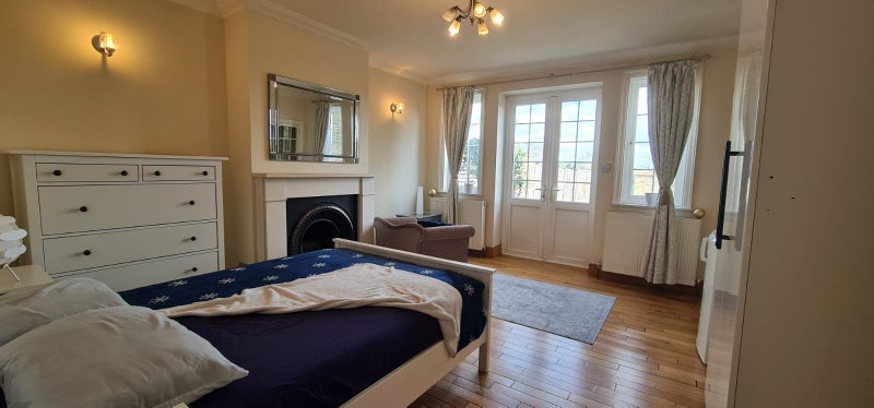 Room Grand Drive in Greater London