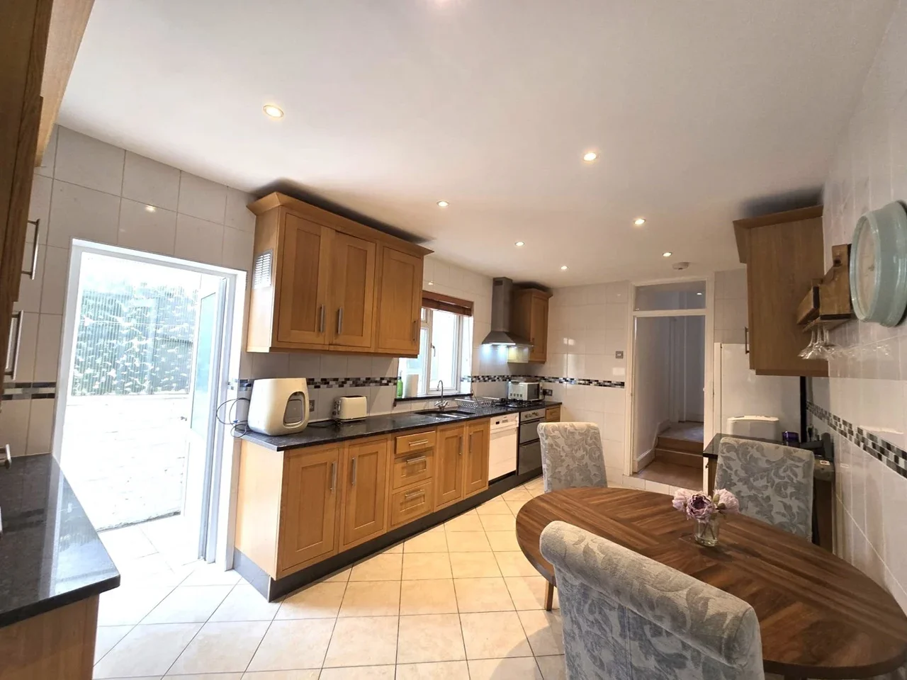 Room Hazeldean Road in Greater London