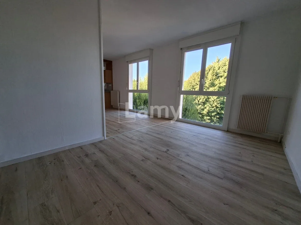 Flat Rue du Clair Soleil in Seloncourt