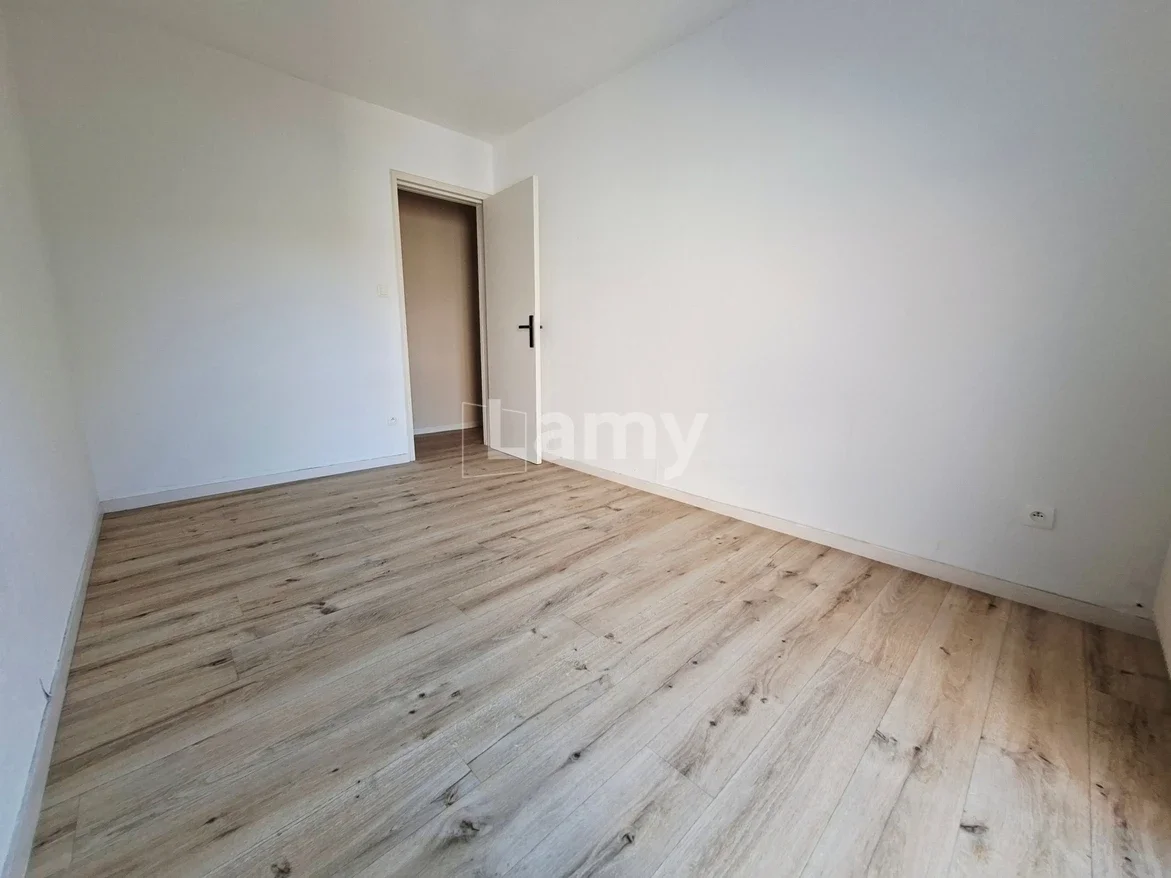 Flat Rue du Clair Soleil in Seloncourt