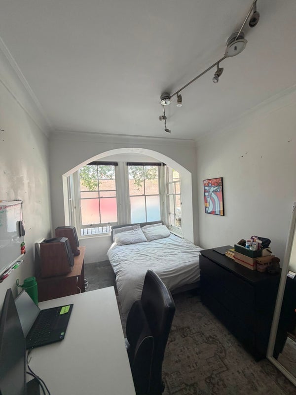 Room Terrace Road in Greater London