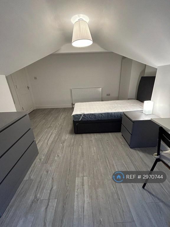 Room High Road in Doncaster